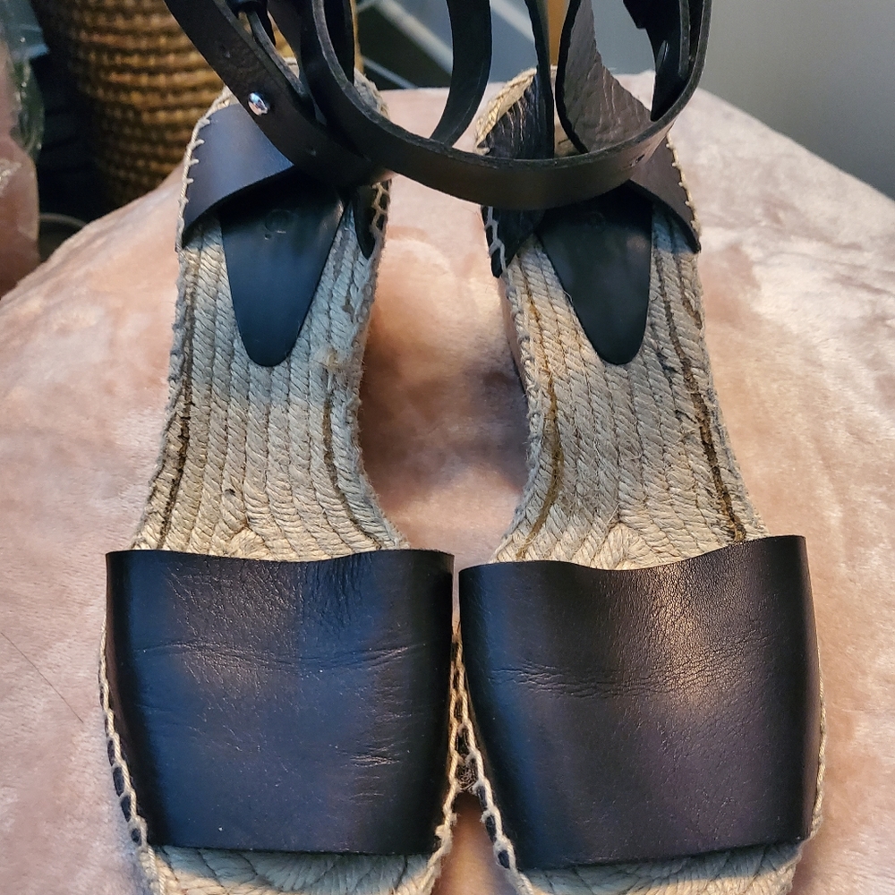Wedge Vince Sandals